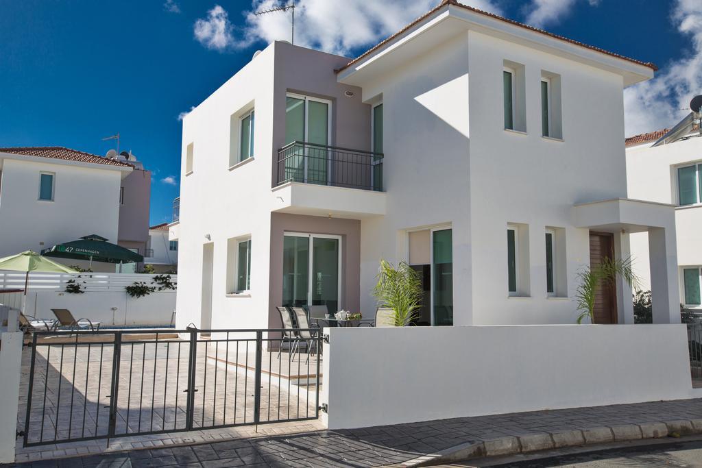 Avra Villas Паралимни Номер фото