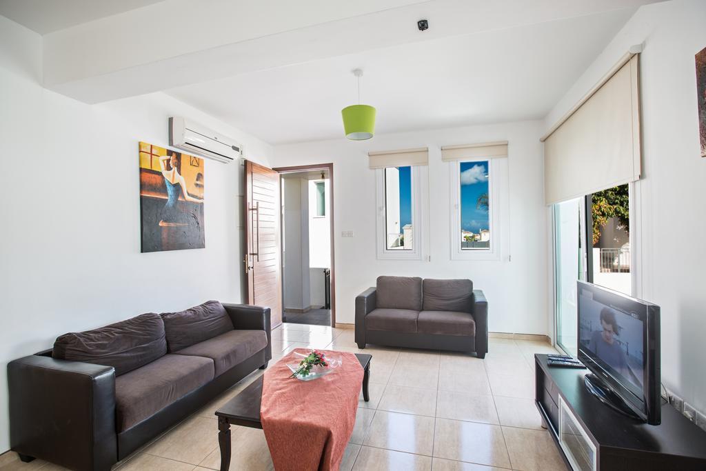 Avra Villas Паралимни Номер фото